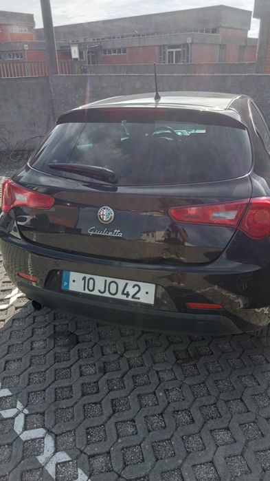 Alfa Romeo Giulietta 1.6 com poucos Kms!!