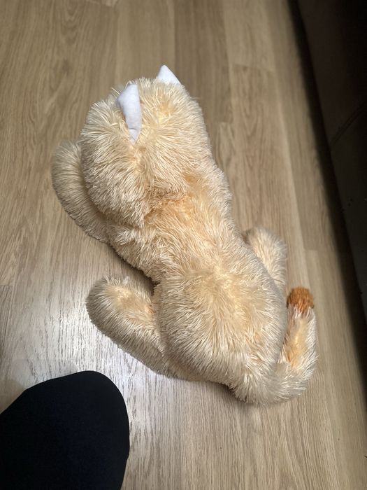 Мʼяка іграшка котик