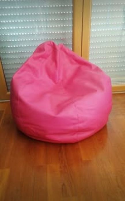Puff rosa formato pêra