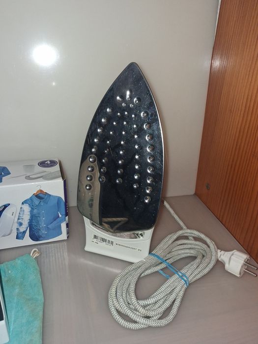 3 Ferros de Engomar a Vapor