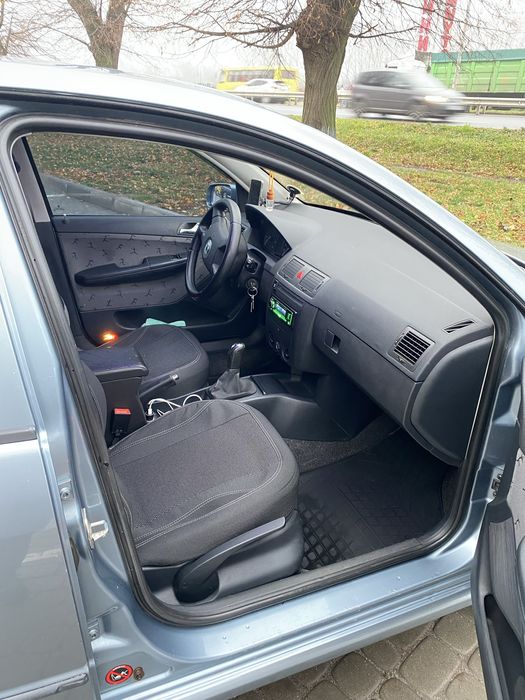 Продам Шкоду Фабію