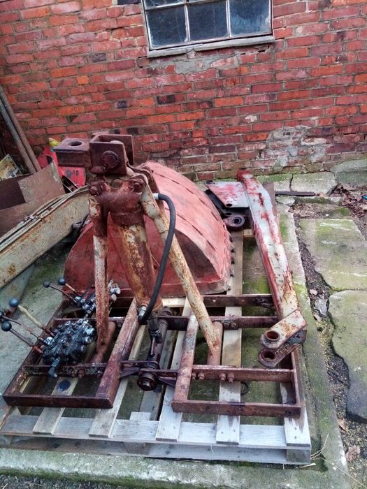 Części cyklop  Chwytak siłowniki i td