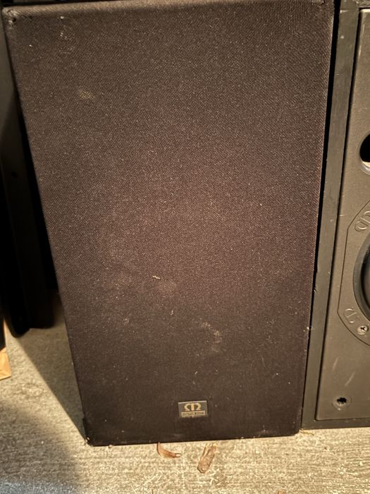 2 colunas - monitor audio