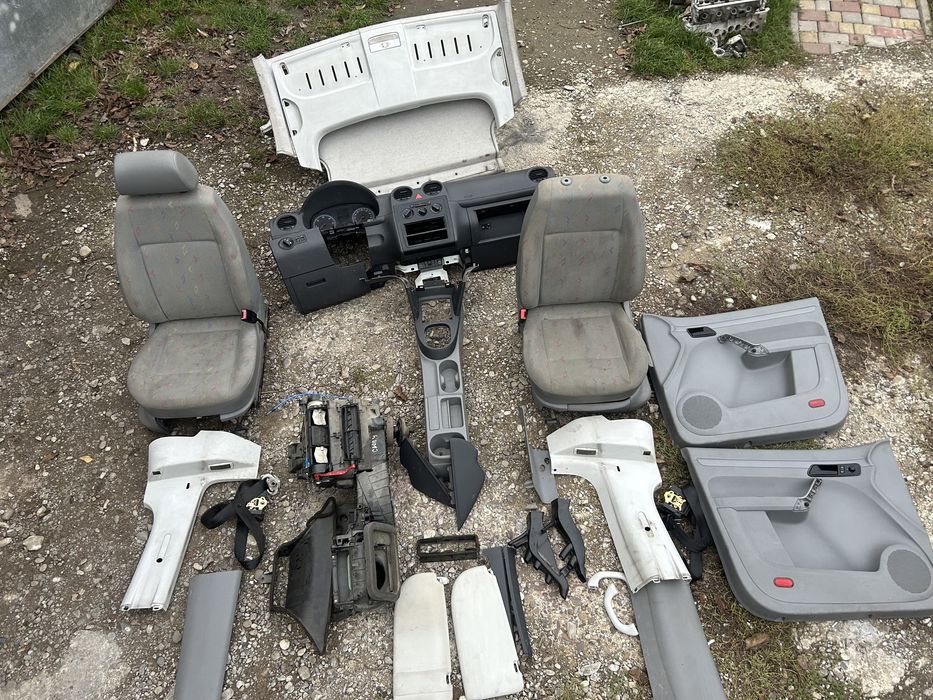 Кадик Caddy Салон елементи салону Автозапчастини-автодеталі