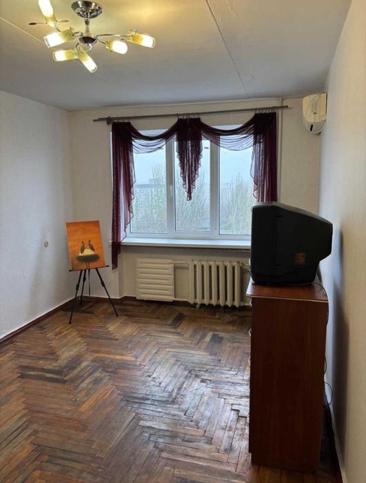 Продается 1 ком квартира по ул. Узбекистанская, Днепровский р-н