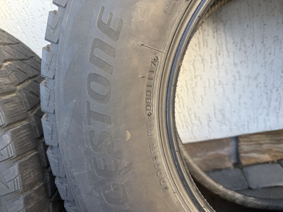 Зимова гума на позашляховик,BRIDGESTONE BLIZZAK DM-V2 245/70 R16 107S