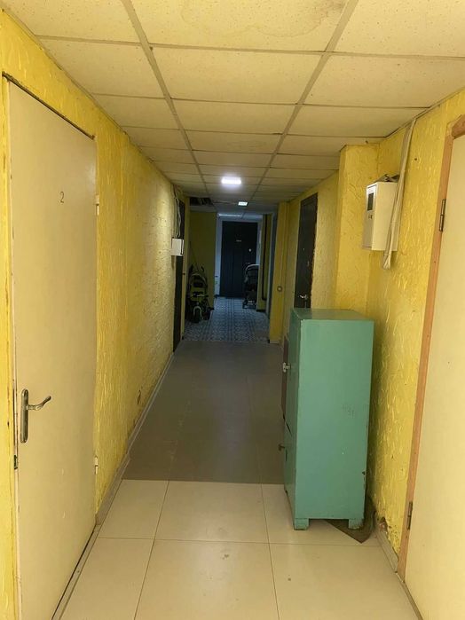 Продається приміщення 12 кв.м. по Лісогринівецькій, 18, Озерна! 8000 $