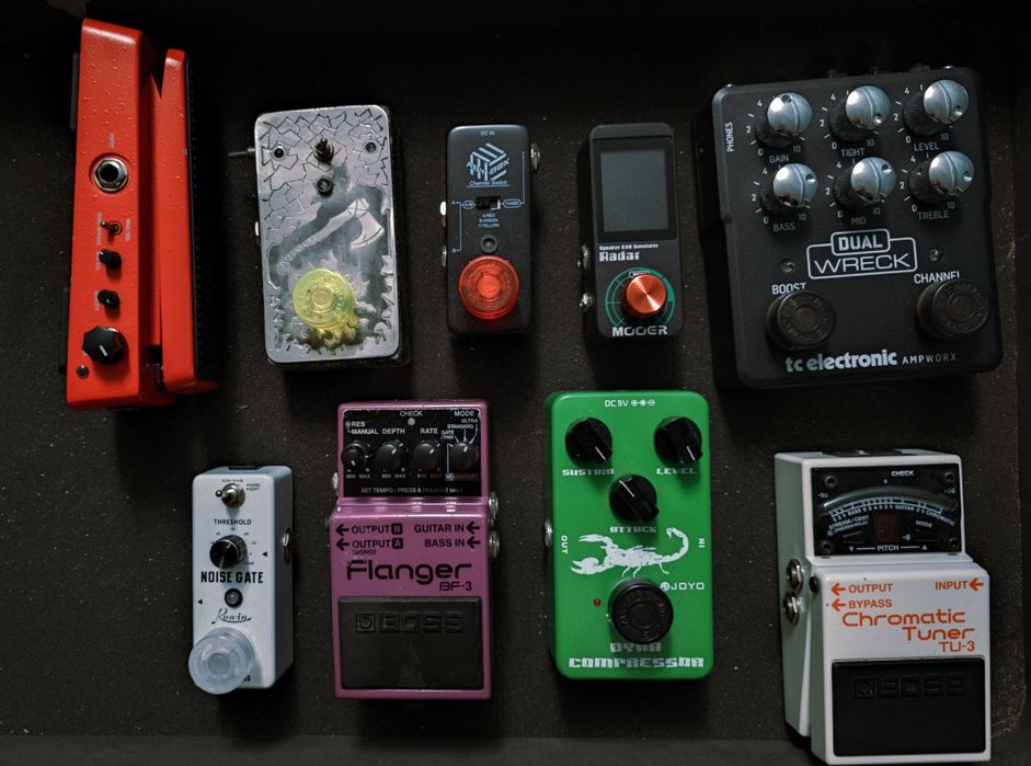 Педалі гітарних ефектів : digitech, mooer, joyo, tc electronic, sansam