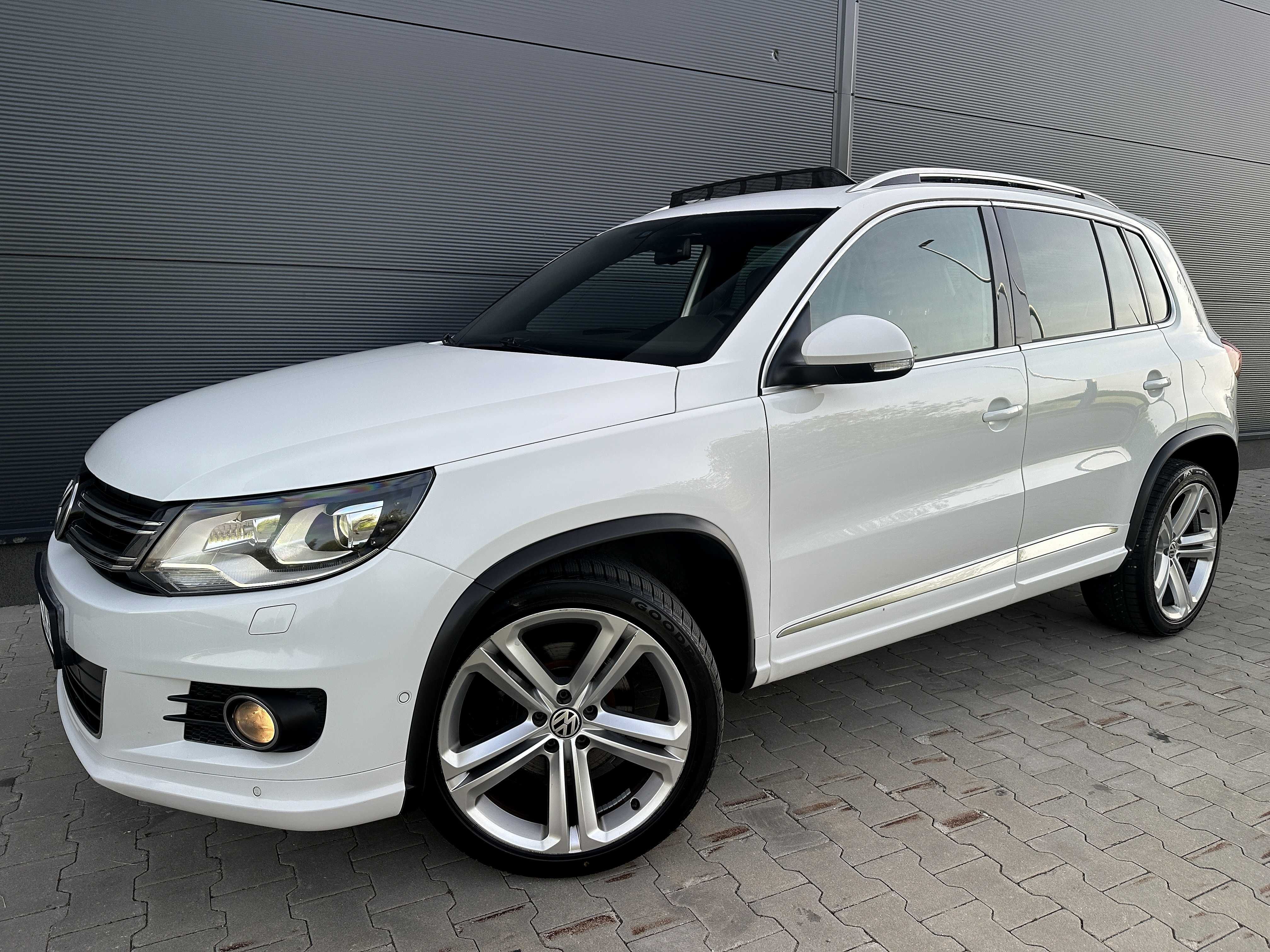 VW TIGUAN LIFT 1.4 TSI 160PS 4x4 R-LINE Panorama Skóra LED Kamera 19"