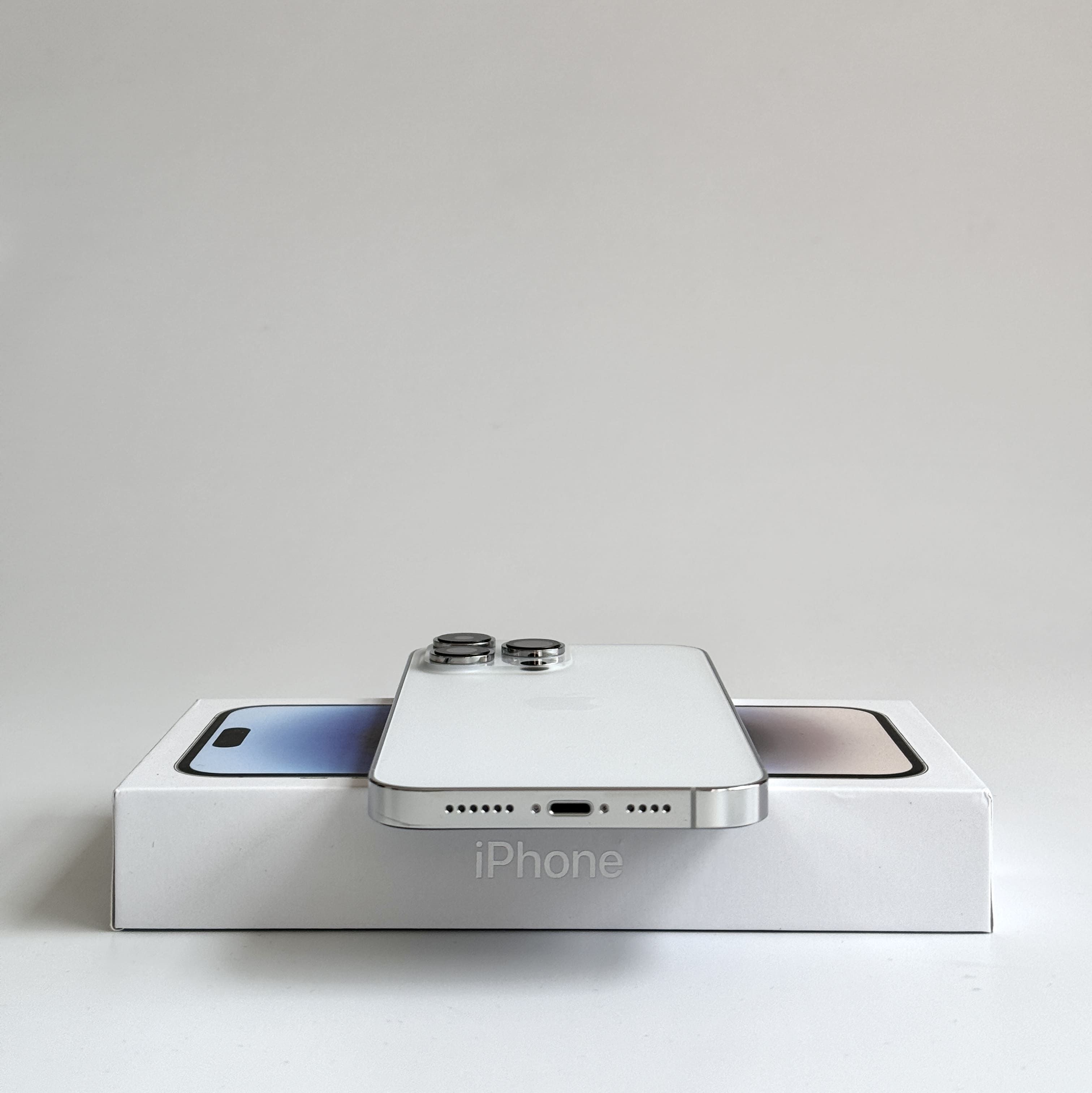 Б/У Apple iPhone 14 Pro Max 256Gb Silver eSIM