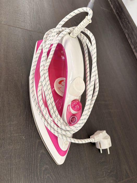 Комплект: праска Tefal + гладильна дошка — стан хороший