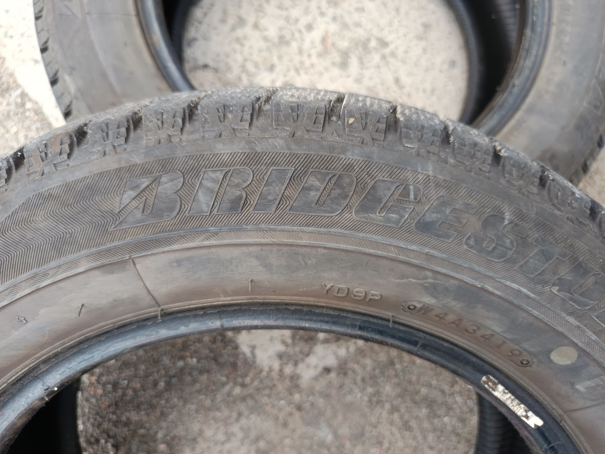 Bridgestona Blizzak 175/65 R14 зима