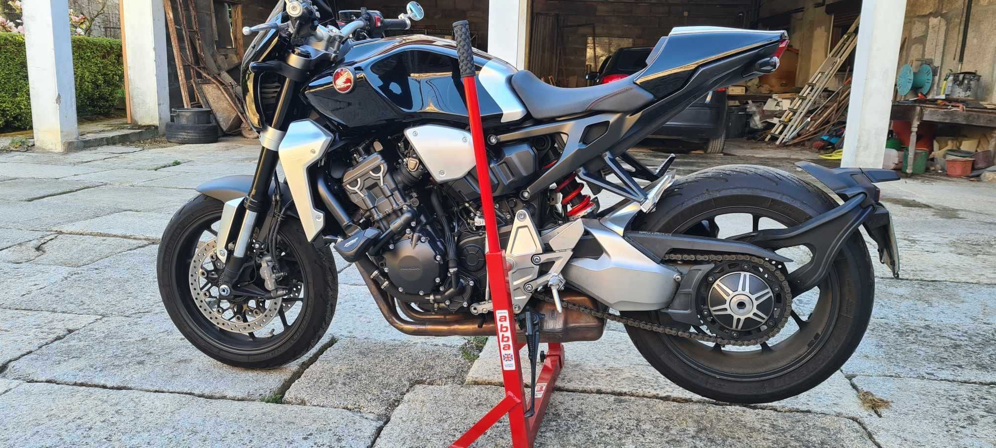 Honda CB1000R+ Neo Sports Café