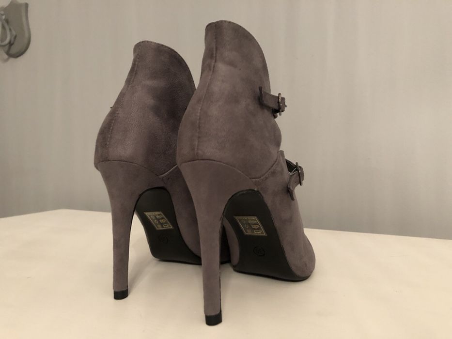 NOWE szare zamszowe szpilki