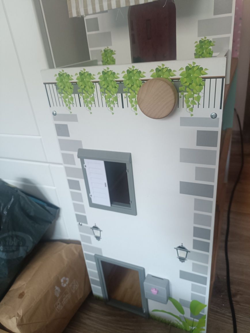 Domek dla lalek lidl