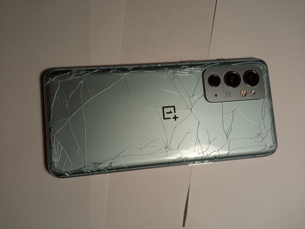 Продам OnePlus 9RT