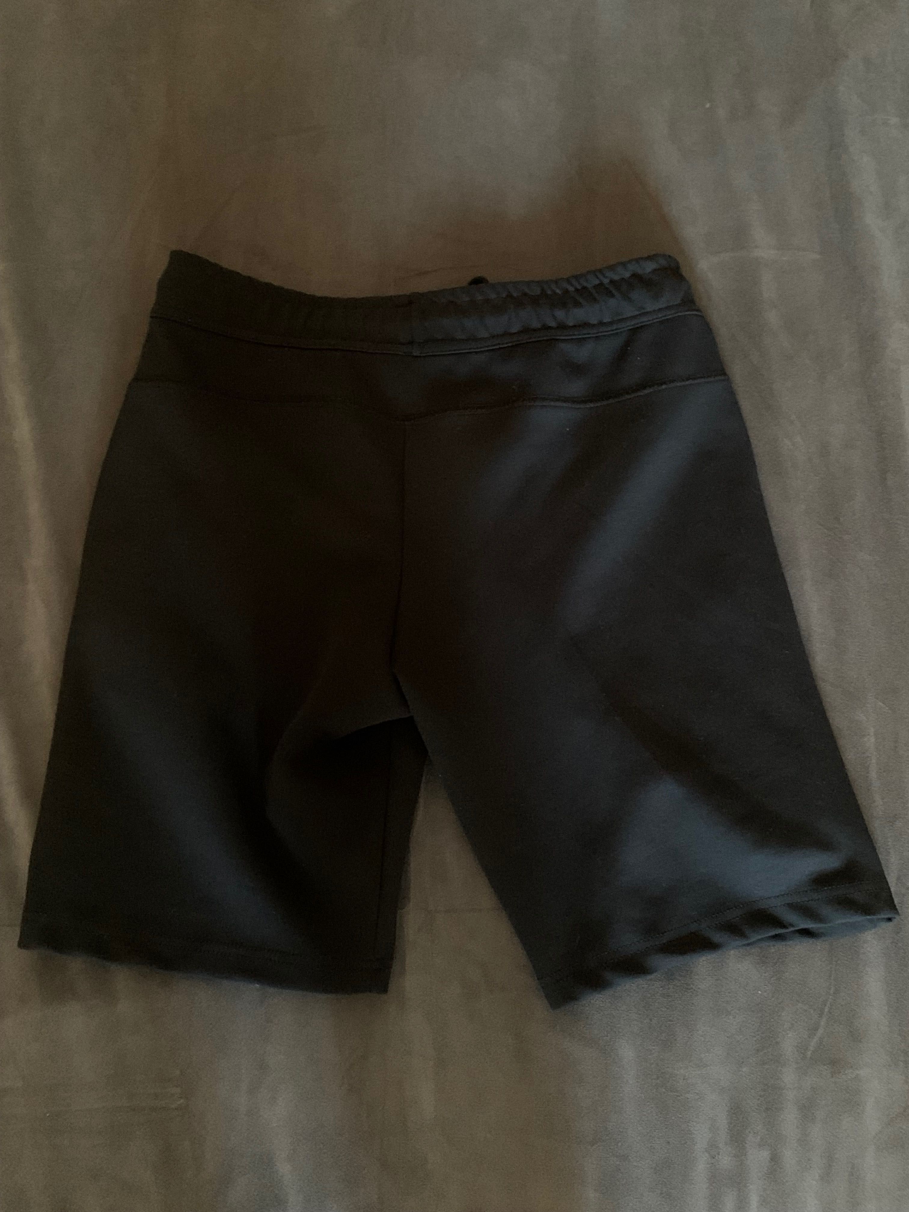 Nike tech fleece shorts