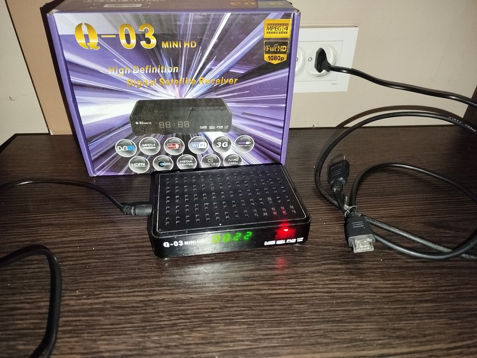 Тюнер для супутникового телебачення q-03 mini hd