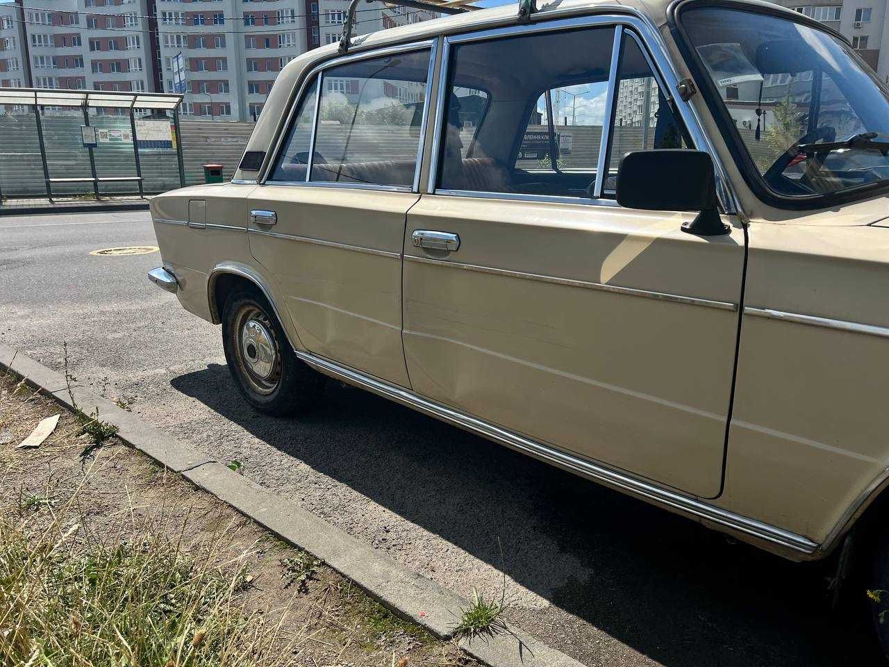 Автомобіль  ВАЗ 2103 SL (1978р.).