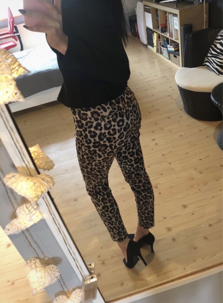 Spodnie z wysokim stanem w panterkę H&M 34 XS