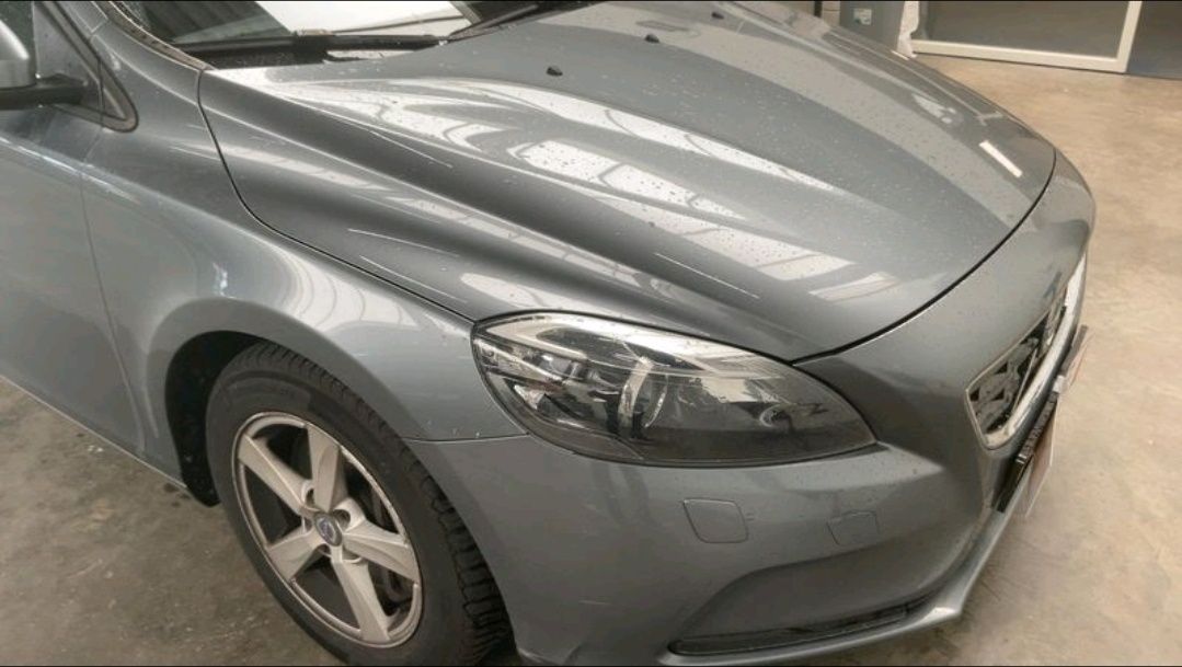 Volvo V40 D4 2014r Manual