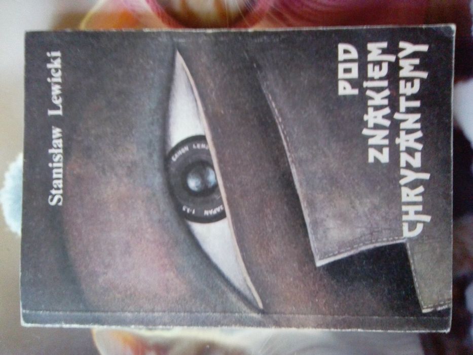 Pod znakiem Chryzantemy