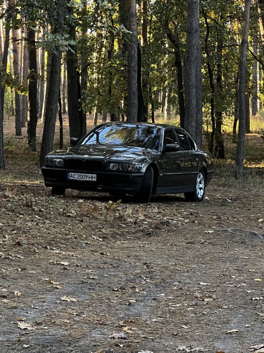 Продам BMW 740i e38 4.0 газ/бенз