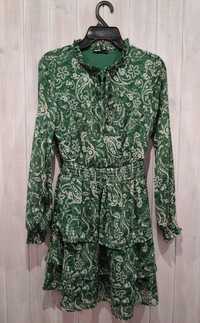 Zielona zwiewna sukienka