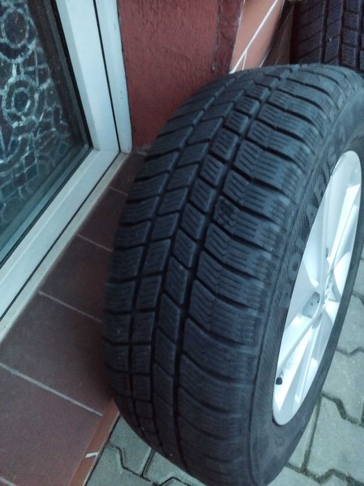 Koła Toyota Auris 15 cali opony zimowe gotowe do jazdy wyważone TPMS