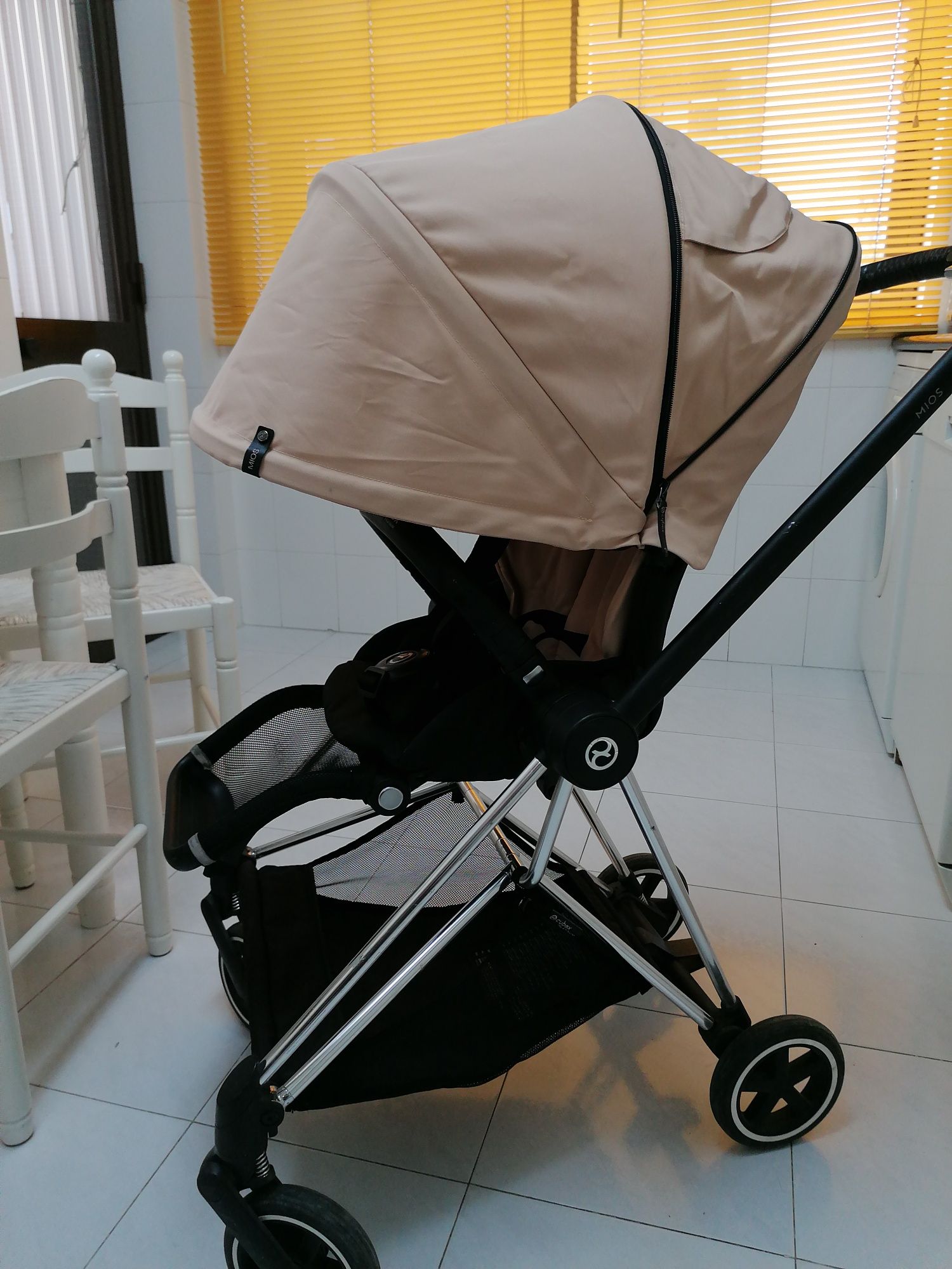 Carro de bebé Cybex Mios platinum