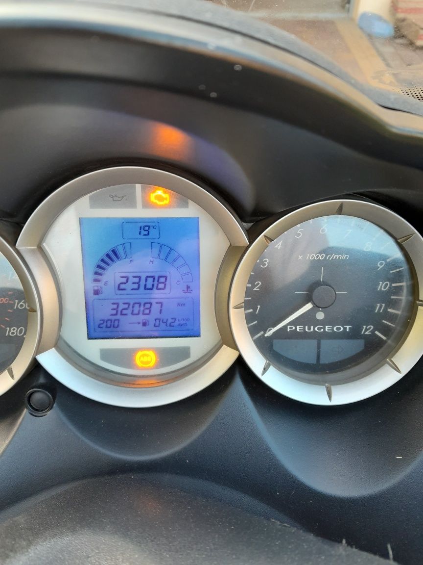 Peugot satelis ll