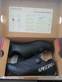 Веловзуття specialized