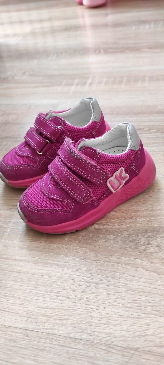 Adidaski Lasocki kids roz 22 ( bliźniaki)