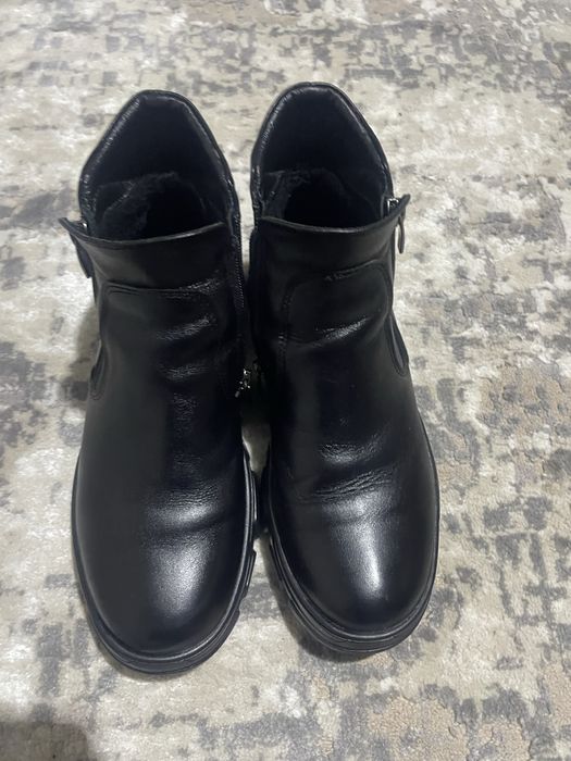 черевики, ботінки