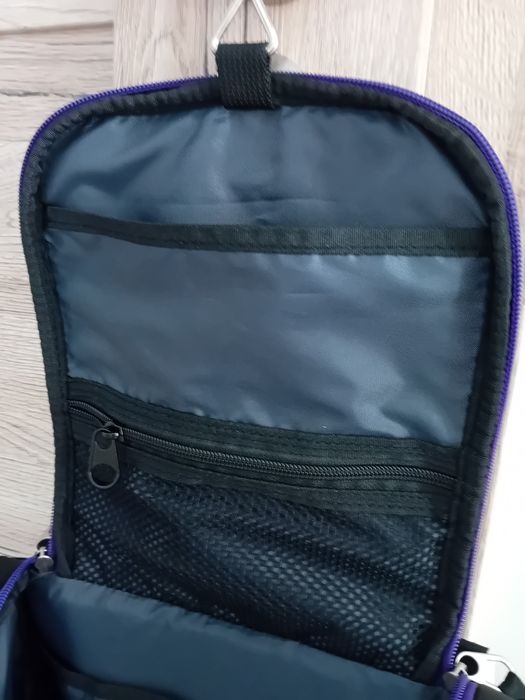 Kosmetyczka wisząca czarna