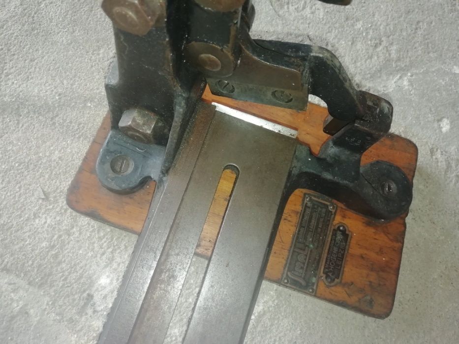 Máquina Gráfica corte Lâminas