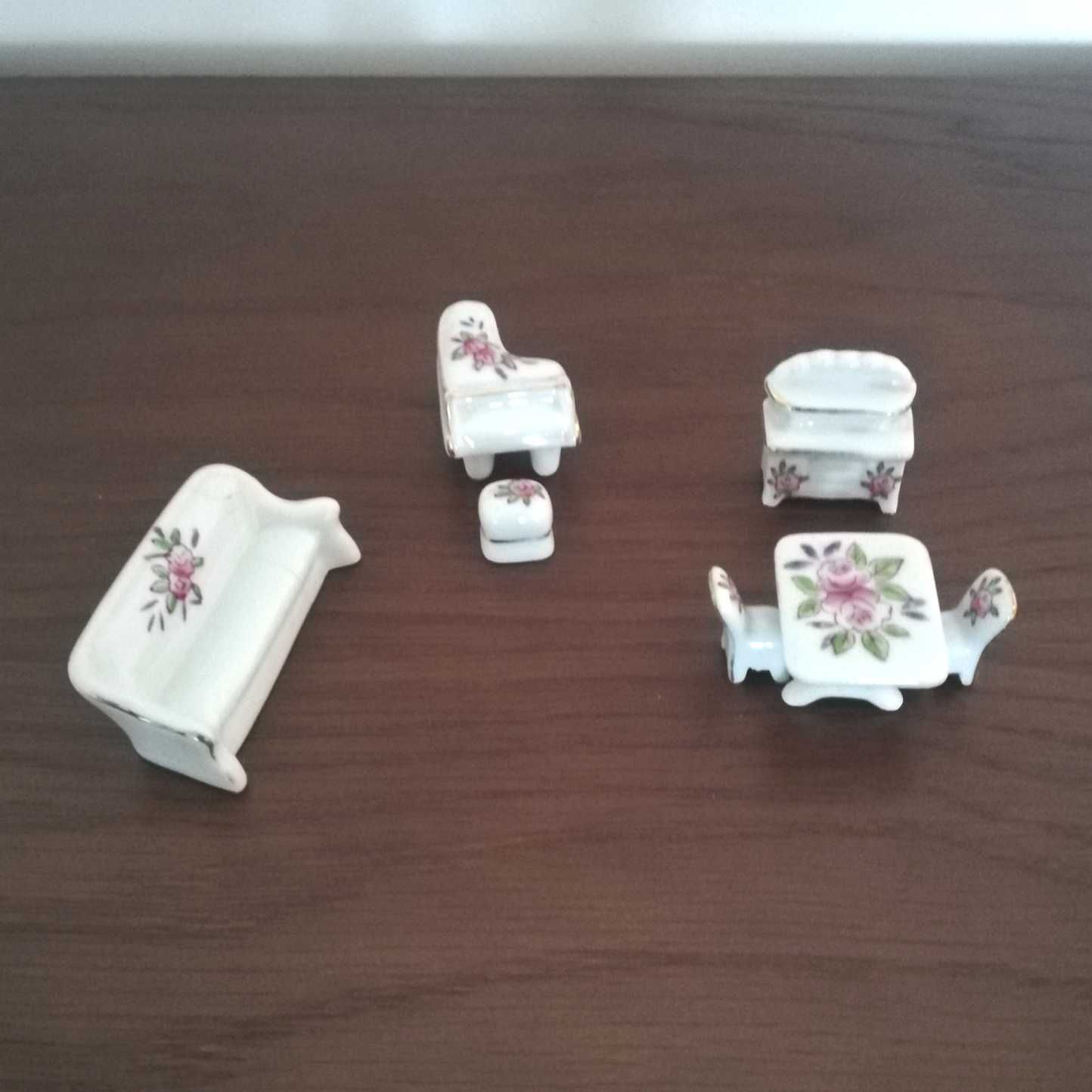 Peças decorativas miniaturas vintage, pintadas à mão