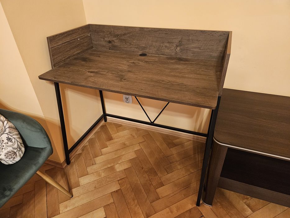 Biurko brązowe 103 x 60 x 75,5 x 93,5cm metalowe nogi przepust kablowy