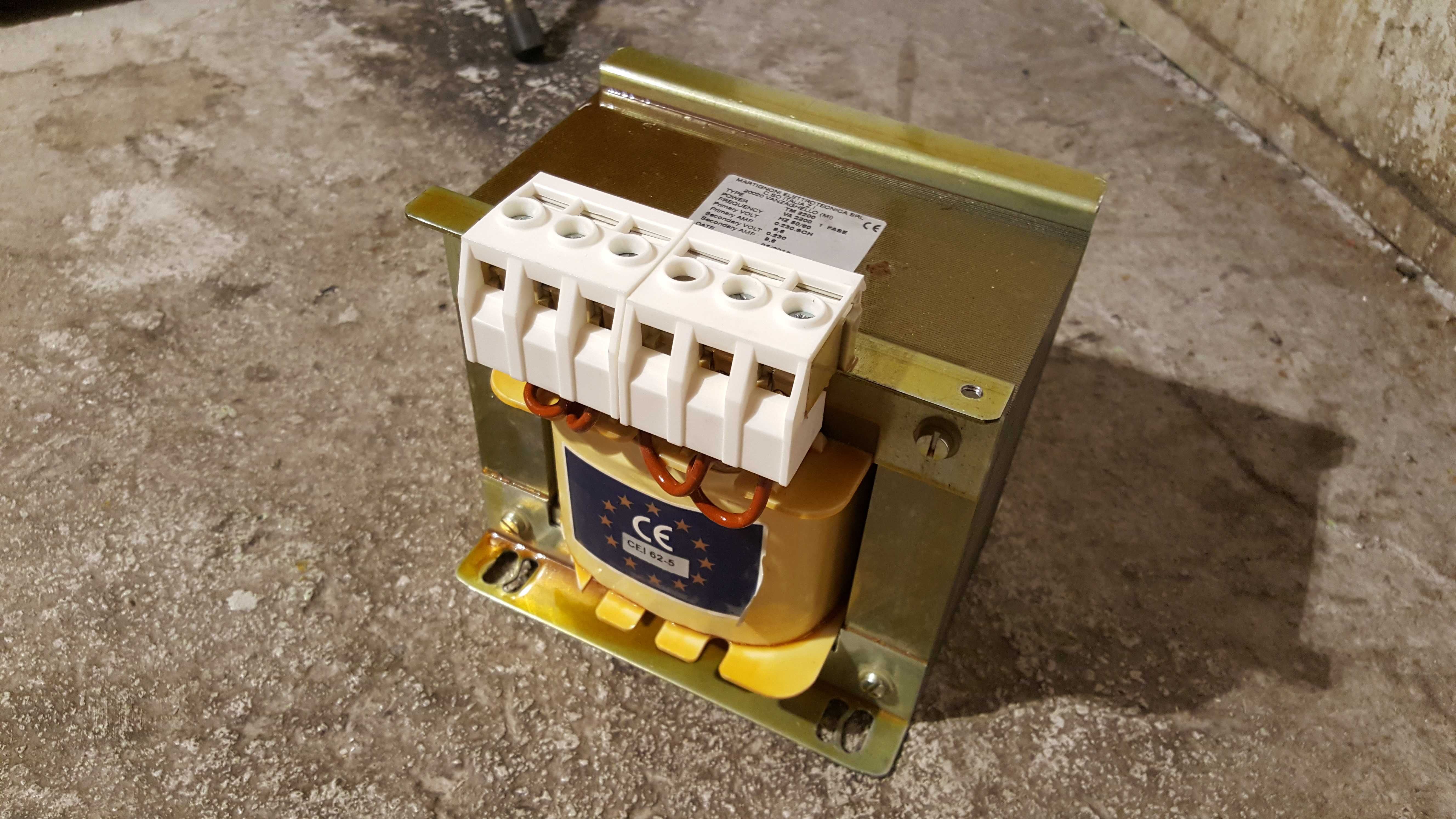 Transformator TM 2200