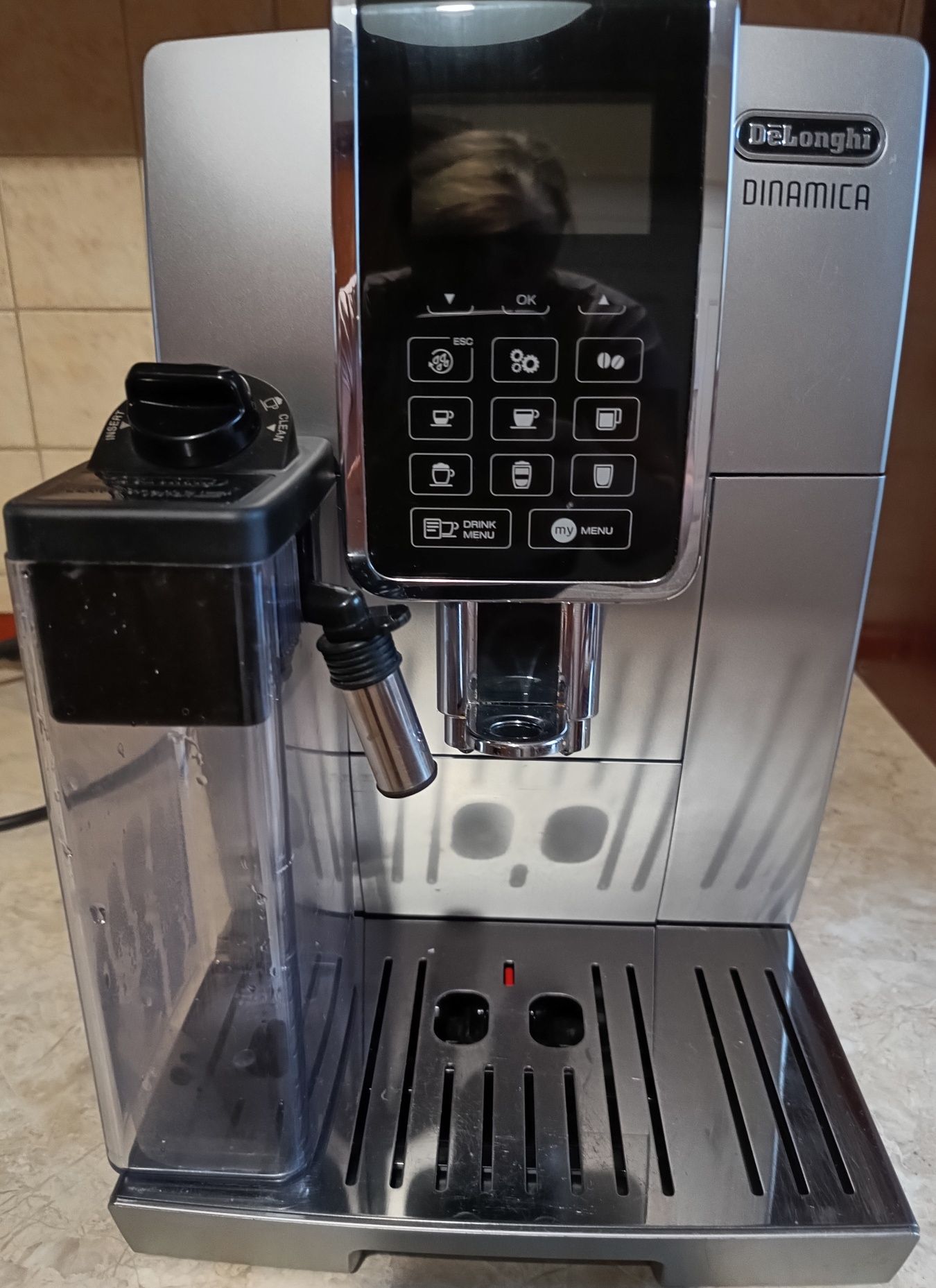 Ekspres DeLonghi dinamica na gwarancji