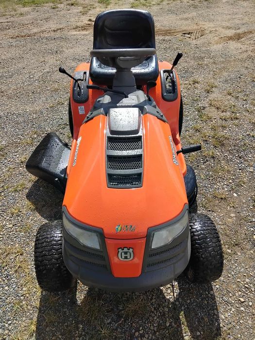 Trator corta relva com 15 cv husqvarna