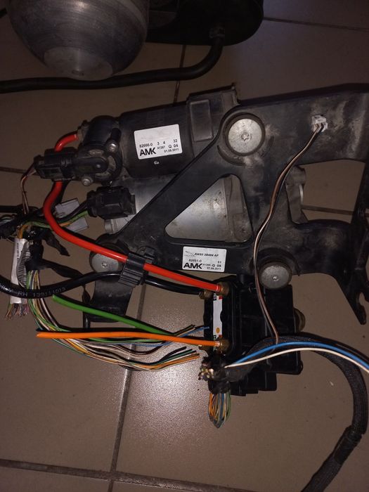 Компресор пневмопідвіски ягуар, ленд ровер