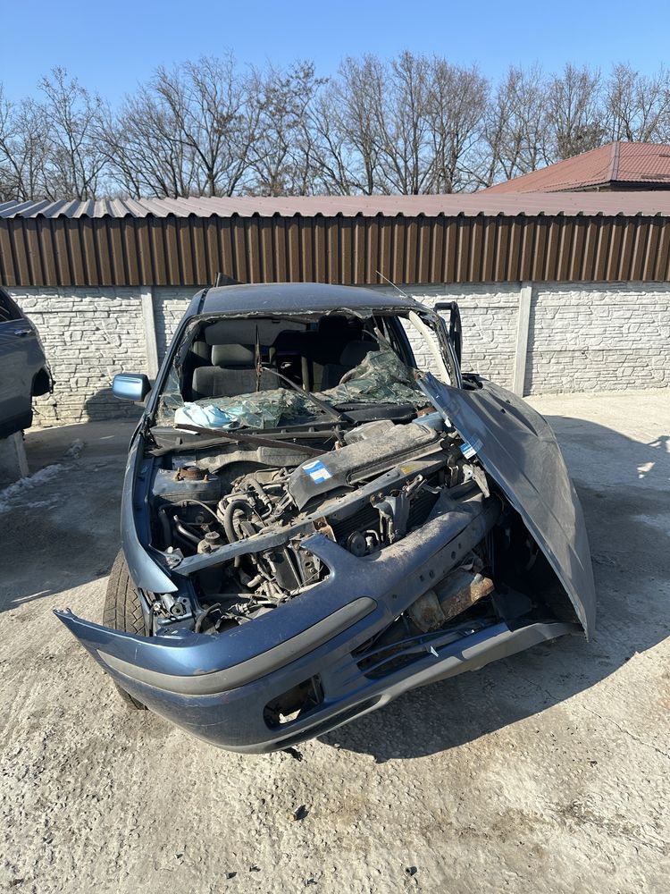 Разборка шрот Mazda 626 Мазда 626 1.8 бензин коробка механика