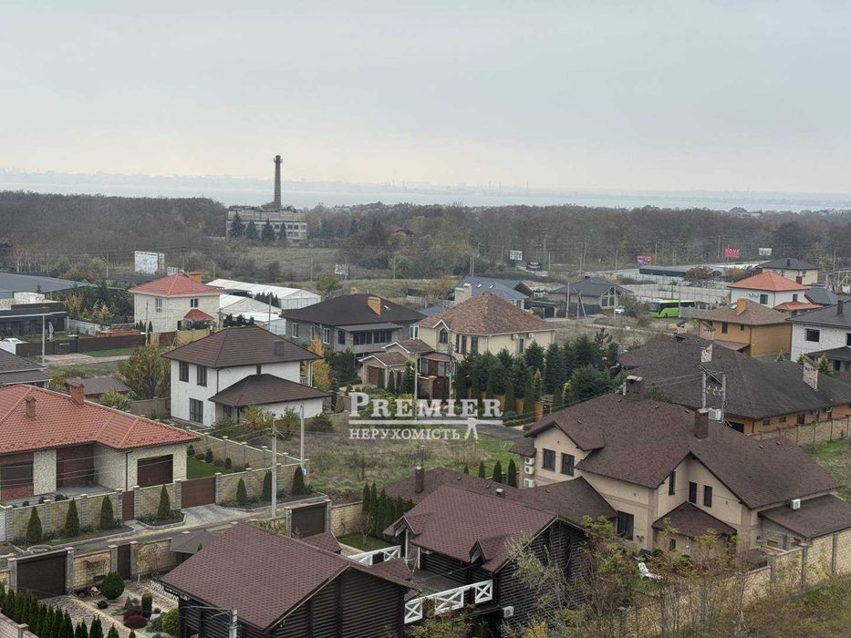 Продам 2 кімнатну квартиру площею 94 кв.м. з ремонтом у моря