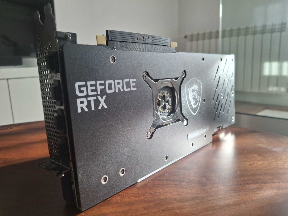 Vendo placa gráfica MSI RTX 3070 TI Gaming Trio X
