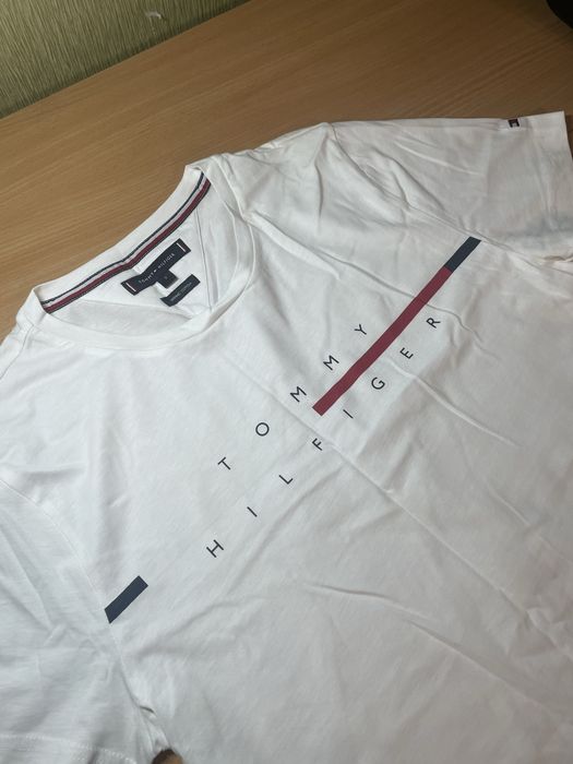Футболка Tommy Hilfiger нова розмір S