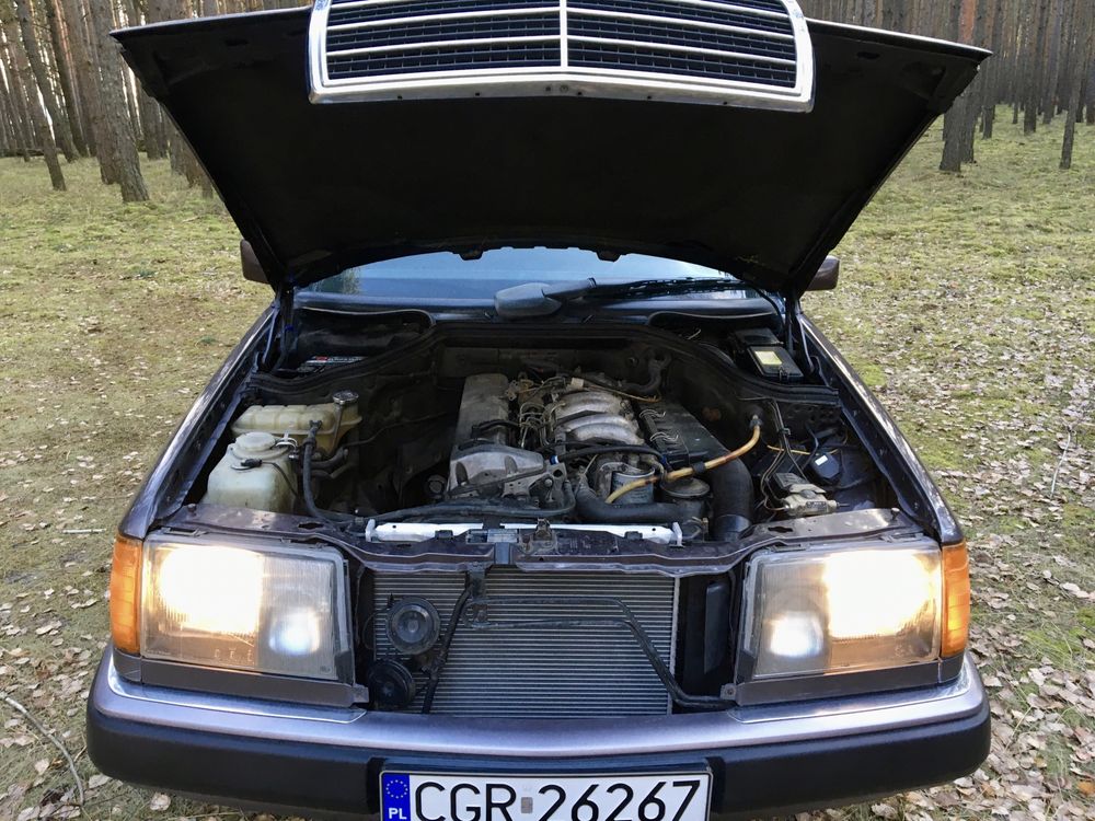 Mercedes W124 300D stan KOLEKCJONERSKI trzeci wlasciciel oryginal