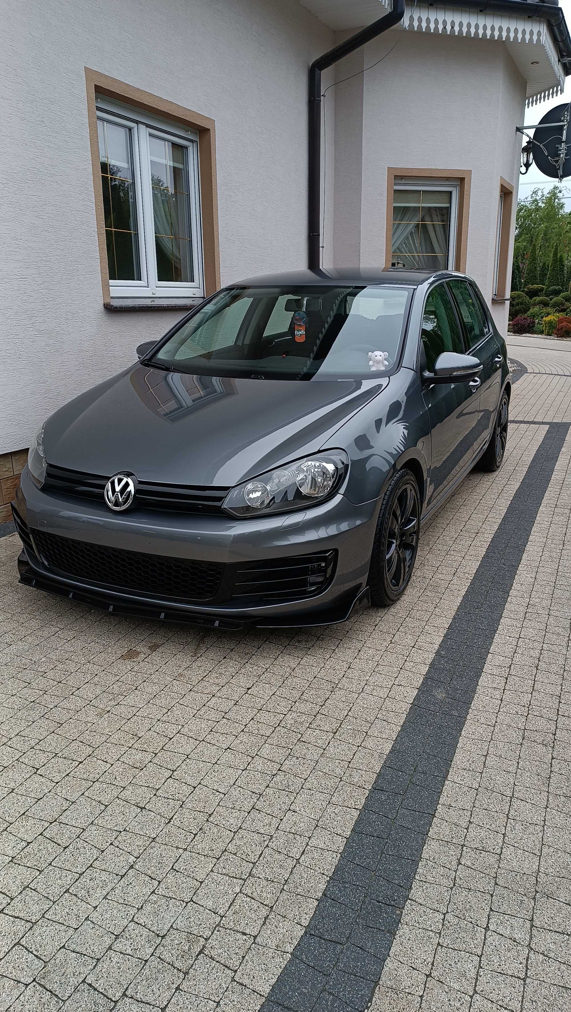 Zadbany golf 6 1.6 TDI 2009r