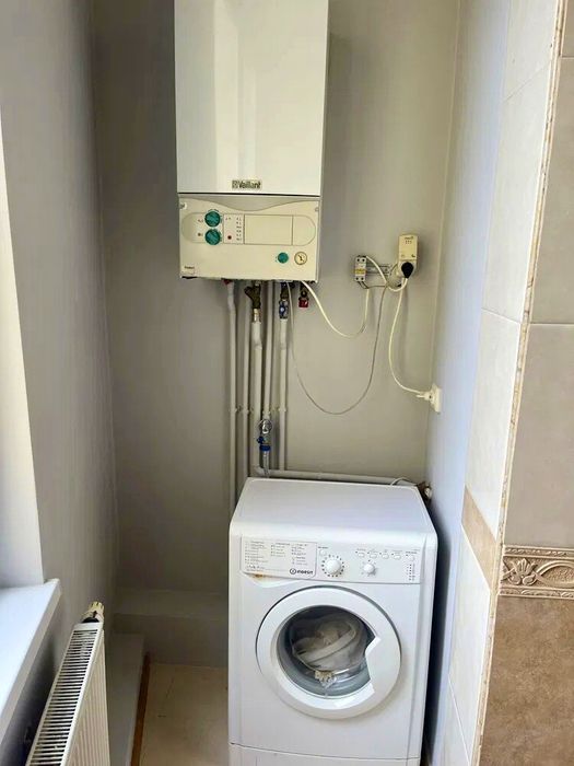 Здається 3-кімнатна квартира