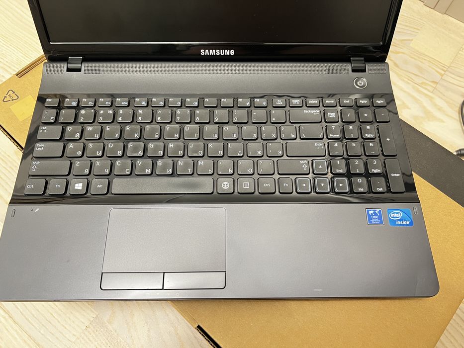 Ноутбук Samsung NP300E5Х
